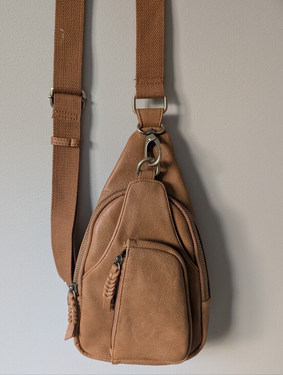 Antik Kraft Handbags - Women's Tan Leather Crossbody Sling Bag